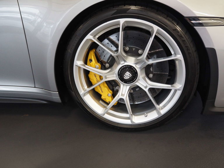 Porsche 992 GT3 Touring