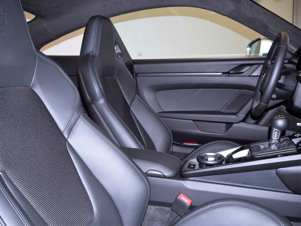 Porsche 992 GT3 Touring