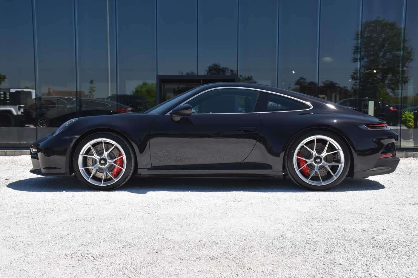 Porsche 992 GT3 Touring 2023 - elferspot.com - Marketplace for