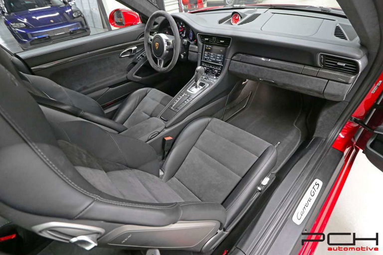 Porsche 991 Carrera GTS