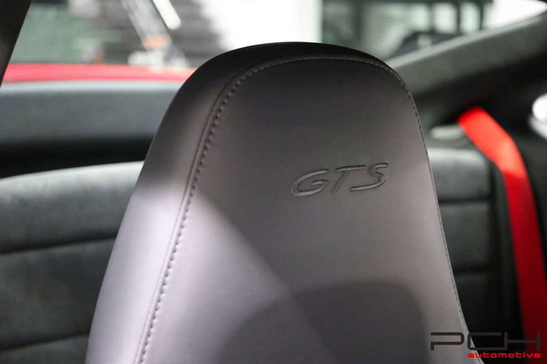 Porsche 991 Carrera GTS