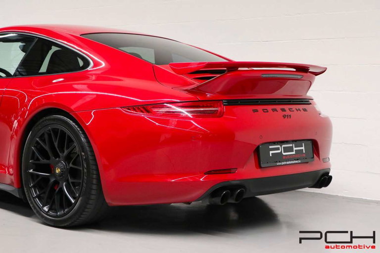 Porsche 991 Carrera GTS
