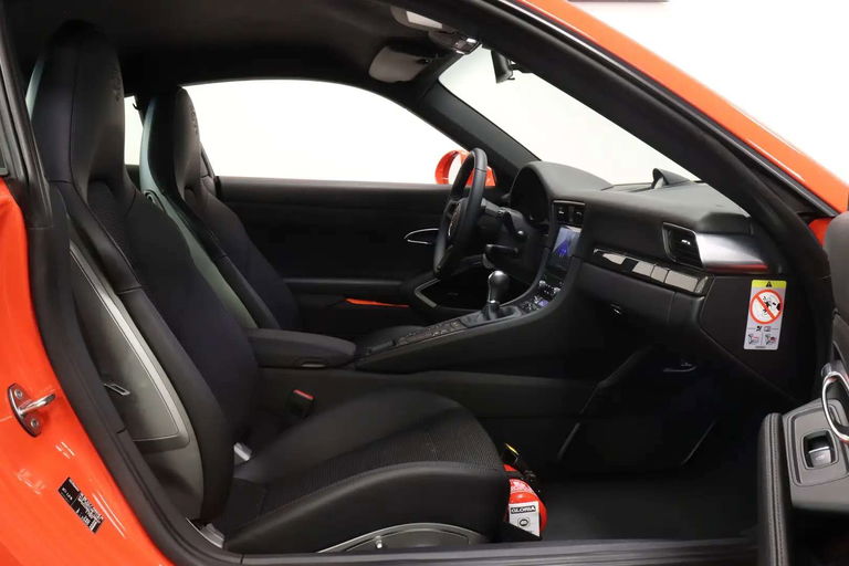 Porsche 991.2 GT3 Touring