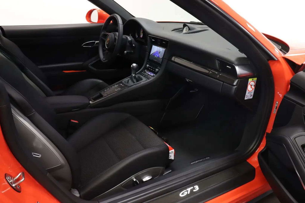 Porsche 991.2 GT3 Touring