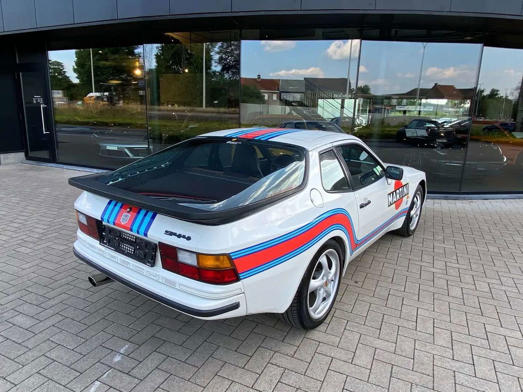 Porsche 944 Coupé