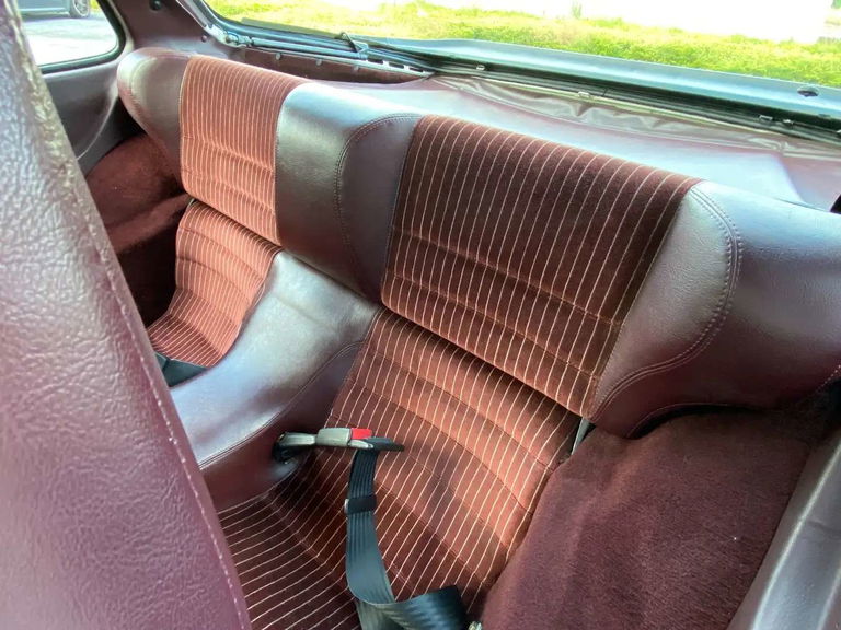 Porsche 944 Coupé