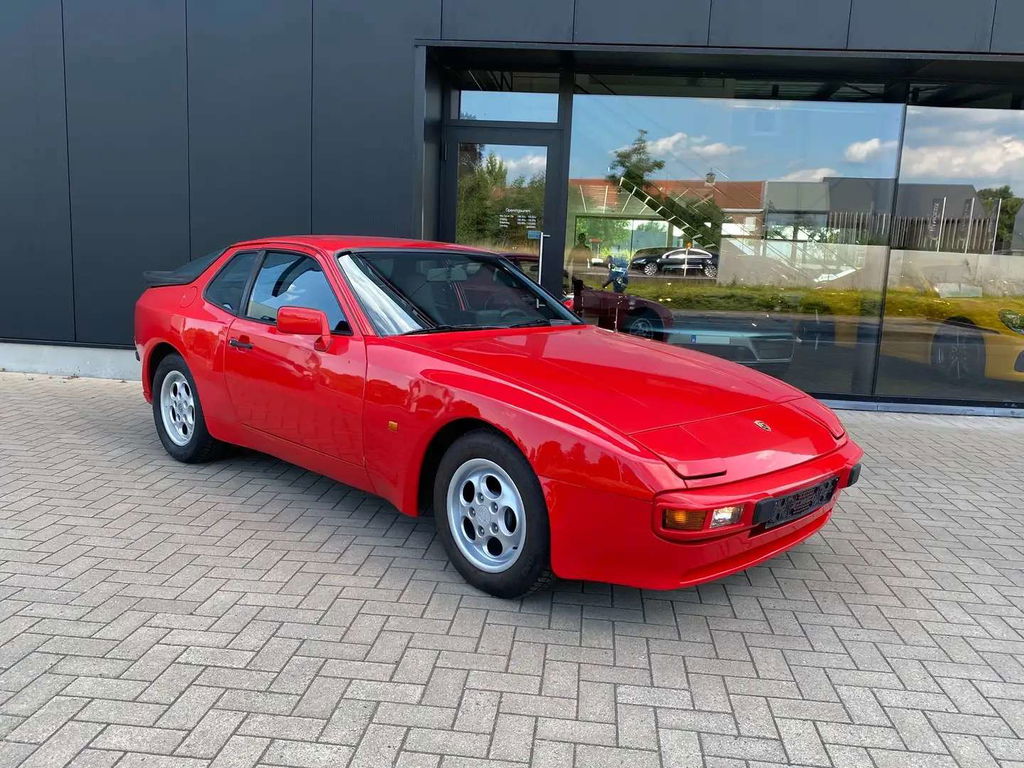 Porsche 944 Coupé