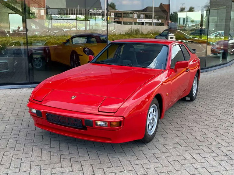 Porsche 944 Coupé