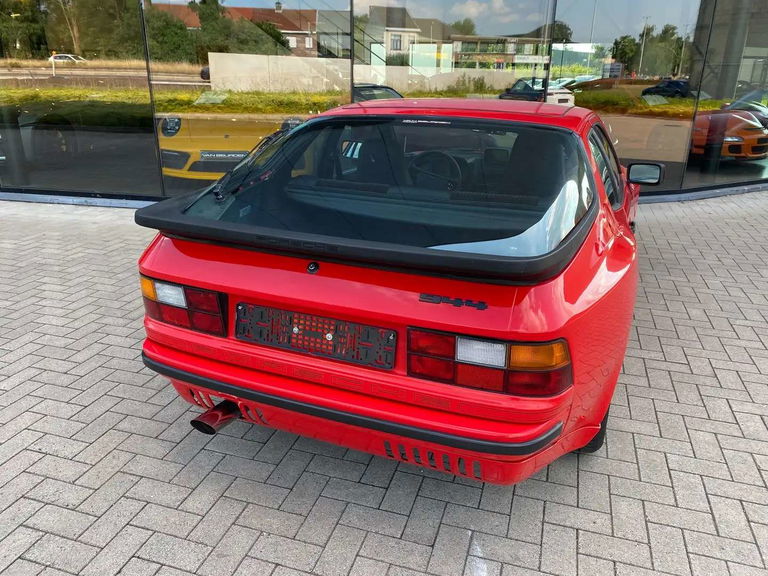 Porsche 944 Coupé