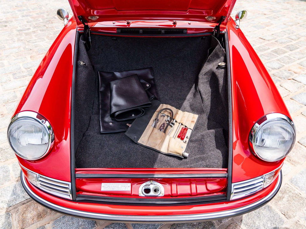 Porsche 911 S (F-Modell)