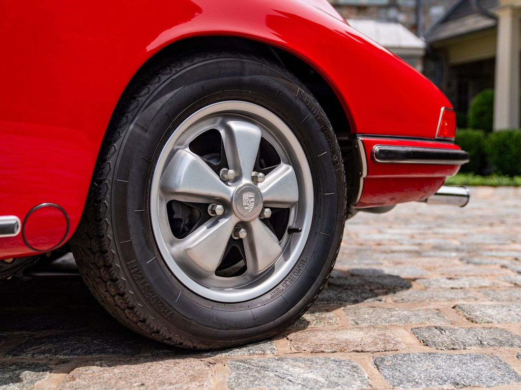 Porsche 911 S (F-Modell)