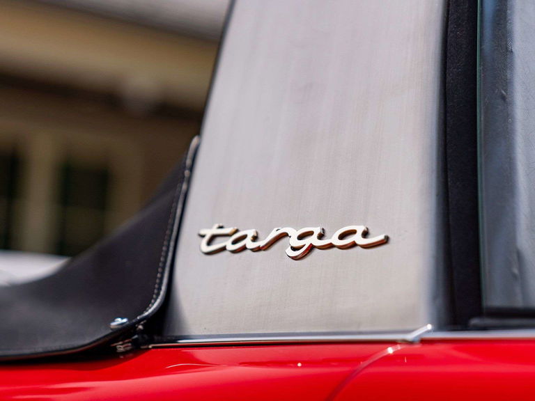 Porsche 911 S (F-Modell)