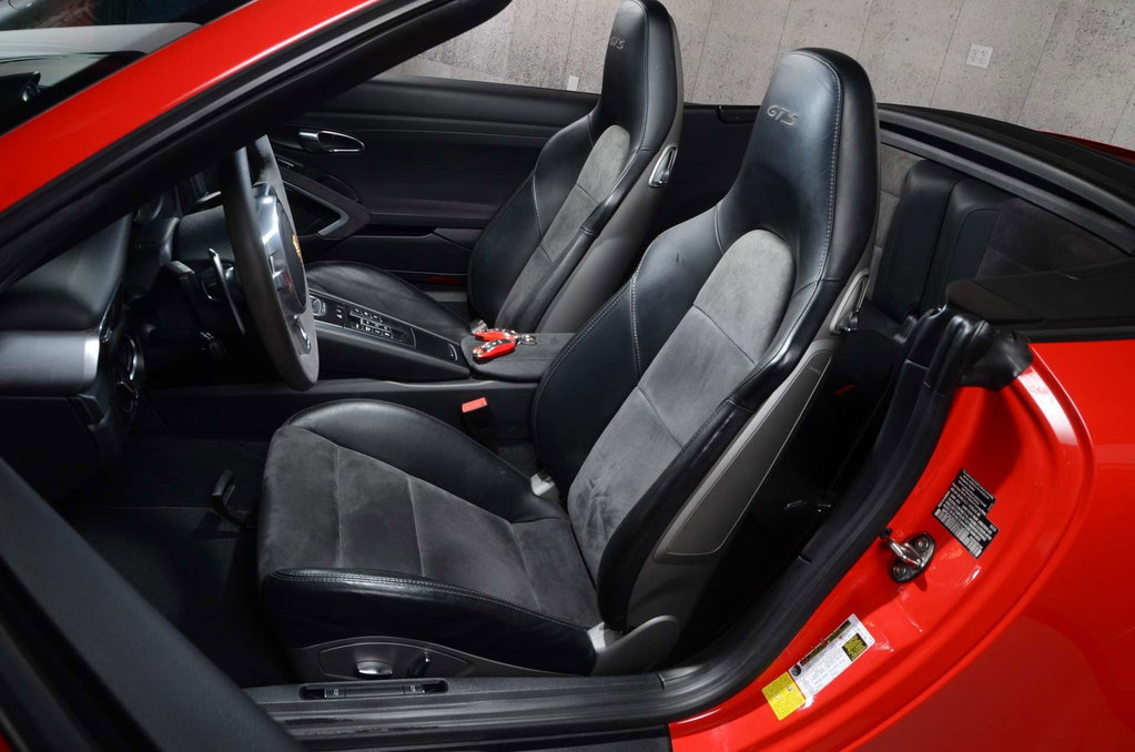 Porsche 991 Carrera GTS