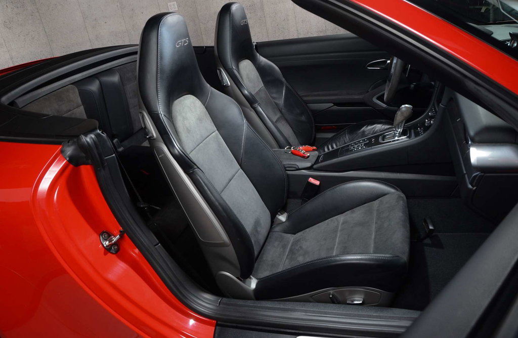 Porsche 991 Carrera GTS