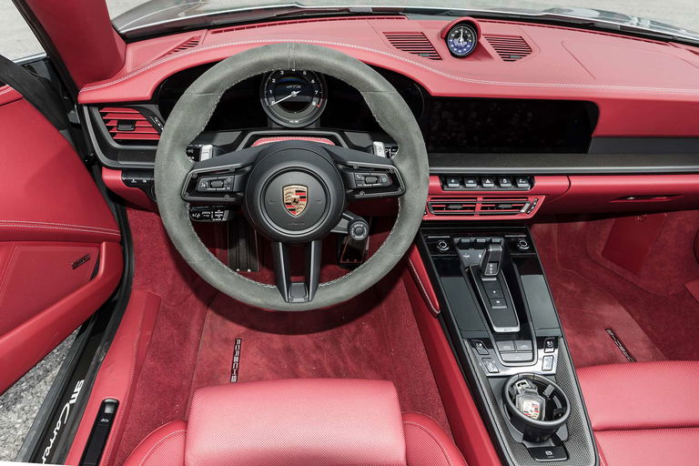 Porsche 992 Carrera GTS