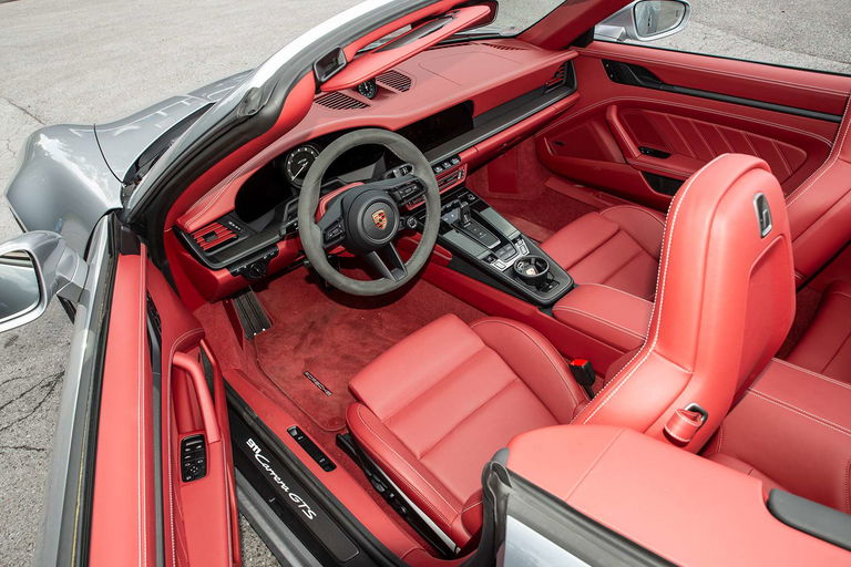 Porsche 992 Carrera GTS