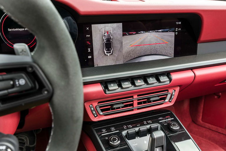 Porsche 992 Carrera GTS