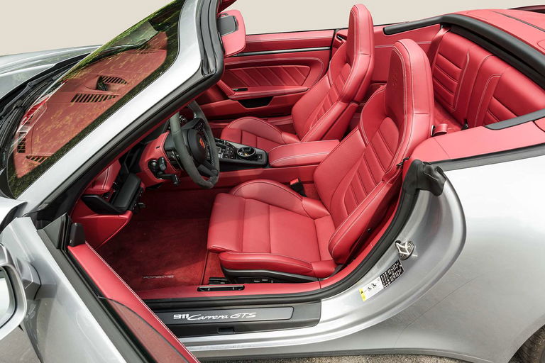 Porsche 992 Carrera GTS