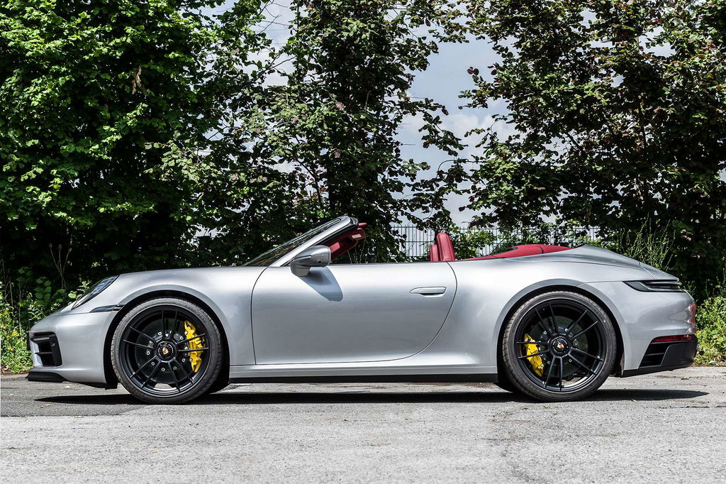 Porsche 992 Carrera GTS