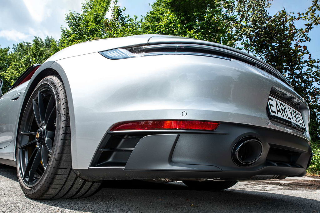Porsche 992 Carrera GTS