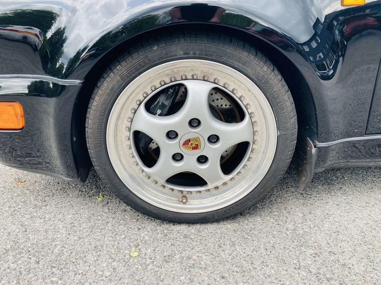 Porsche 964 Carrera 2 Speedster