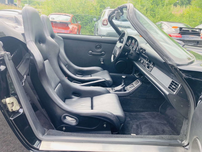 Porsche 964 Carrera 2 Speedster