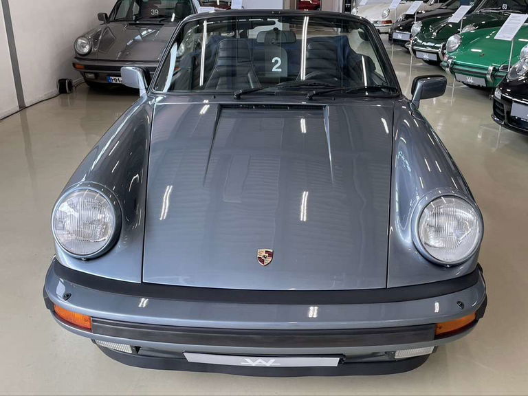 Porsche 911 Carrera 3.2