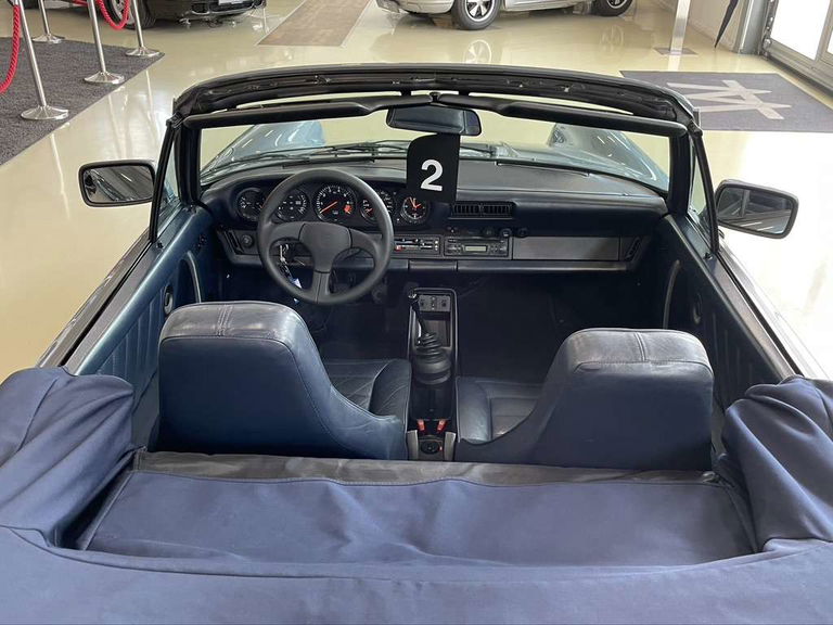 Porsche 911 Carrera 3.2