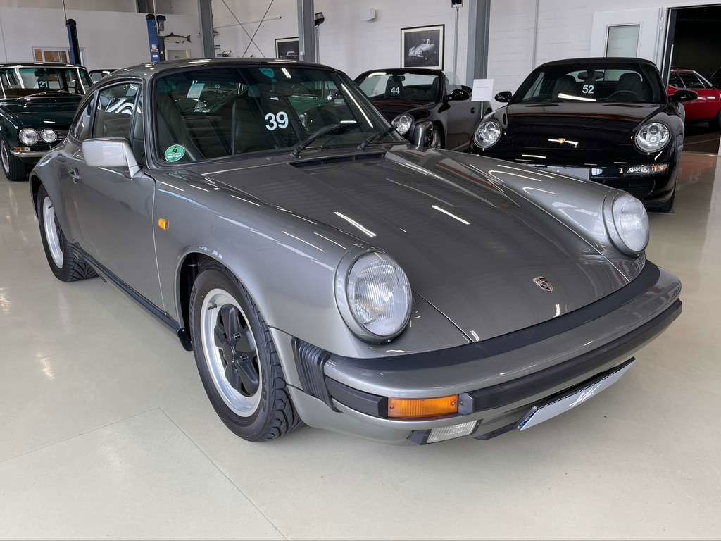 Porsche 911 Carrera 3.2 (KAT)