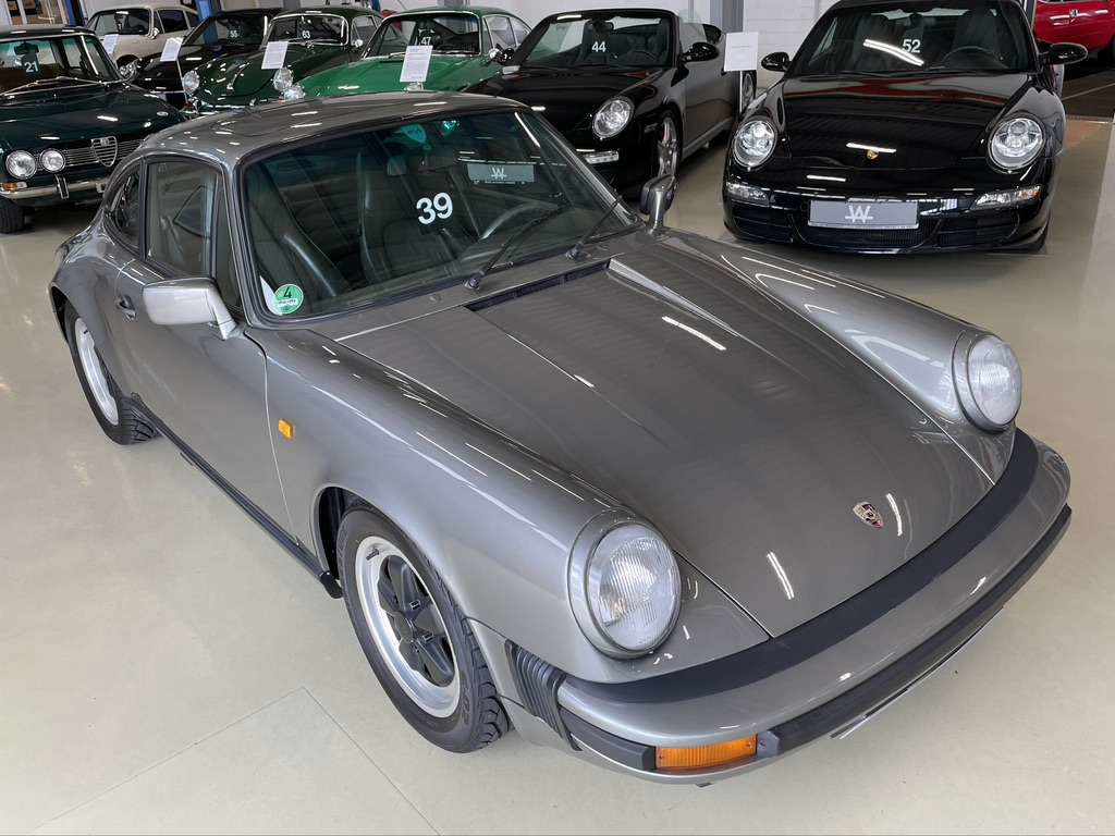 Porsche 911 Carrera 3.2 (KAT)
