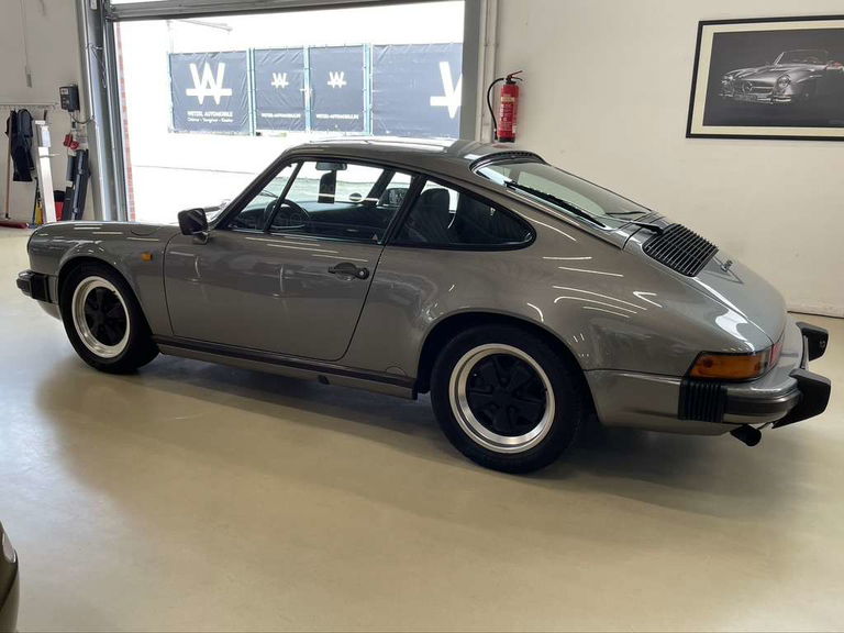 Porsche 911 Carrera 3.2 (KAT)