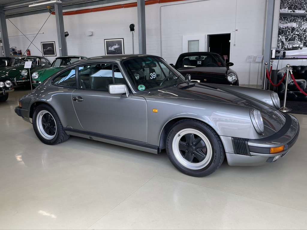 Porsche 911 Carrera 3.2 (KAT)