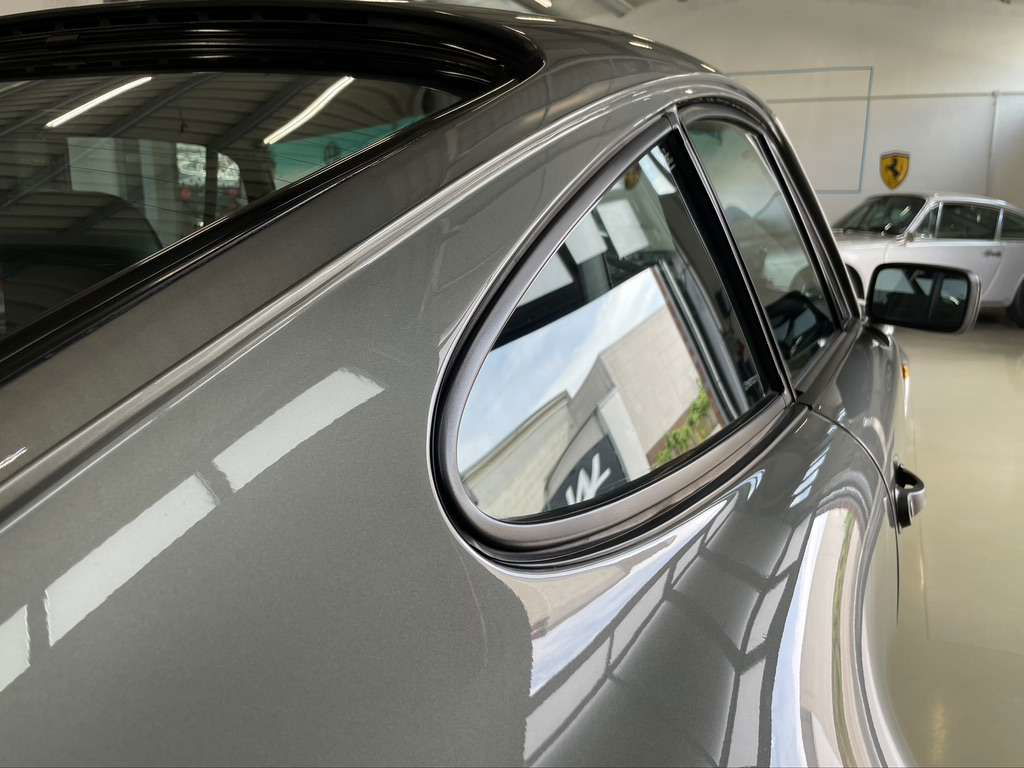 Porsche 911 Carrera 3.2 (KAT)