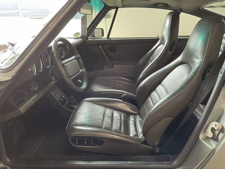 Porsche 911 Carrera 3.2 (KAT)