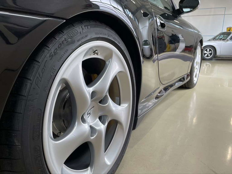 Porsche 996 Carrera 4S
