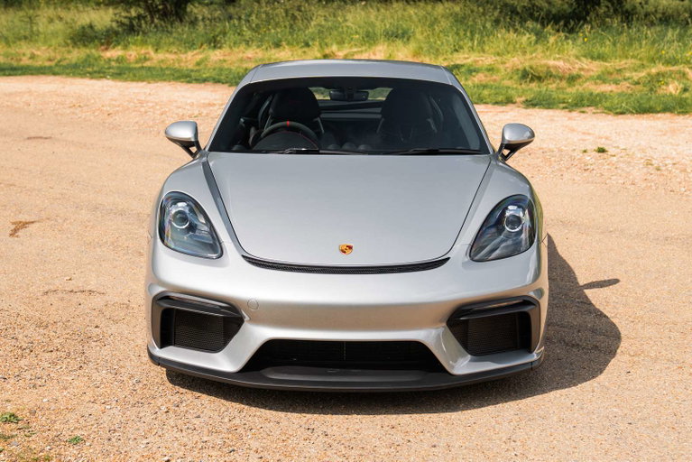 Porsche 718 Cayman GT4