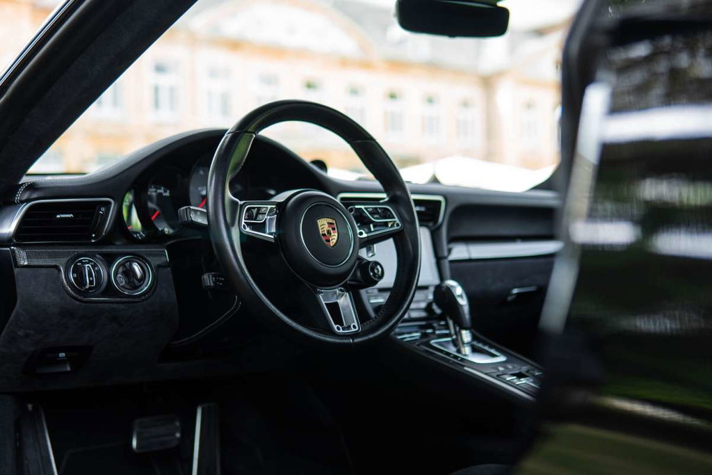 Porsche 991.2 Carrera GTS