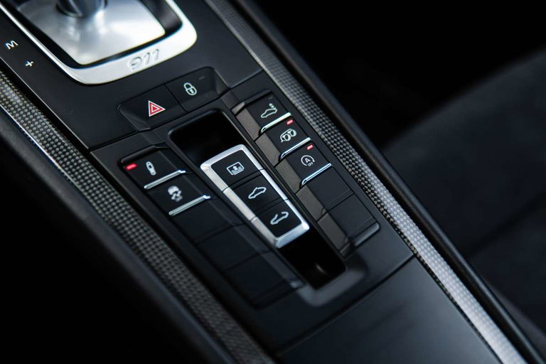 Porsche 991.2 Carrera GTS