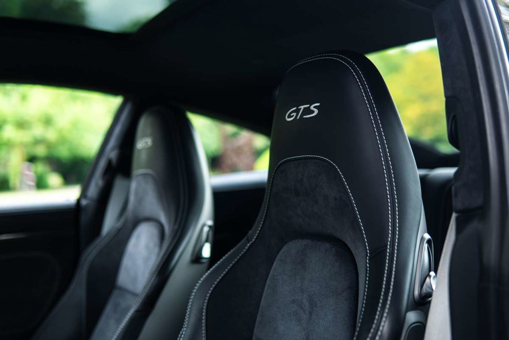 Porsche 991.2 Carrera GTS