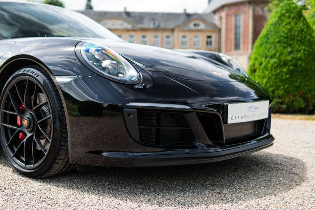 Porsche 991.2 Carrera GTS