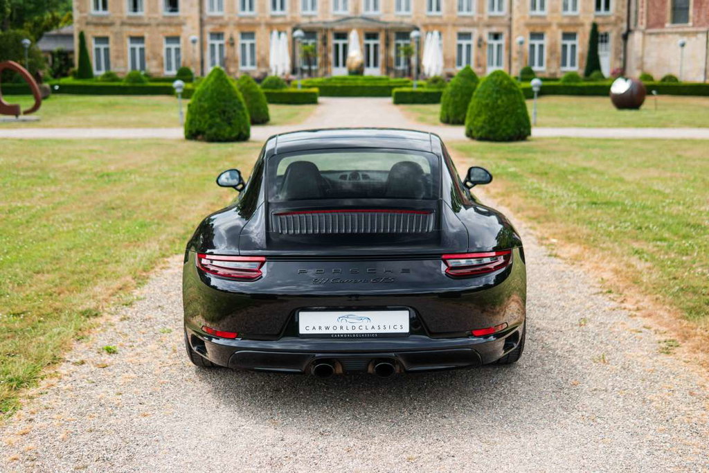 Porsche 991.2 Carrera GTS