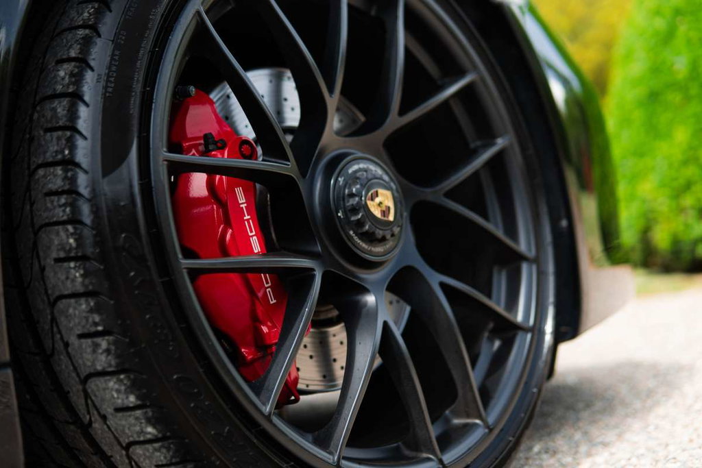 Porsche 991.2 Carrera GTS