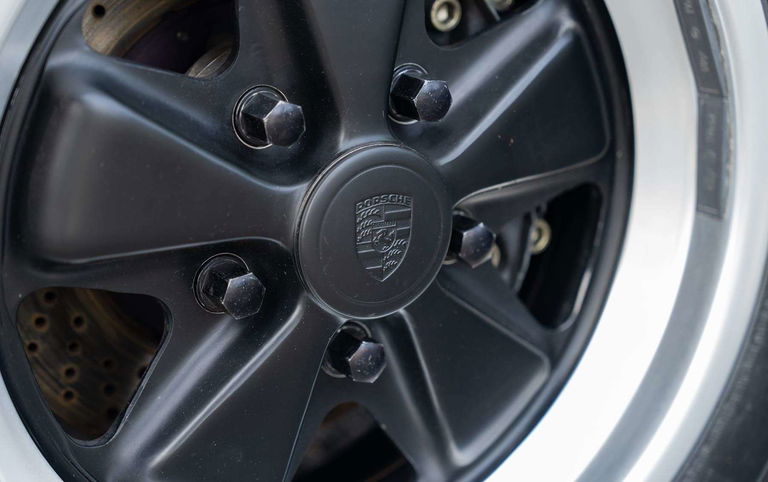 Porsche 911 Turbo 3.3 (US)