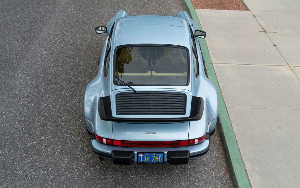 Porsche 911 Turbo 3.3 (US)