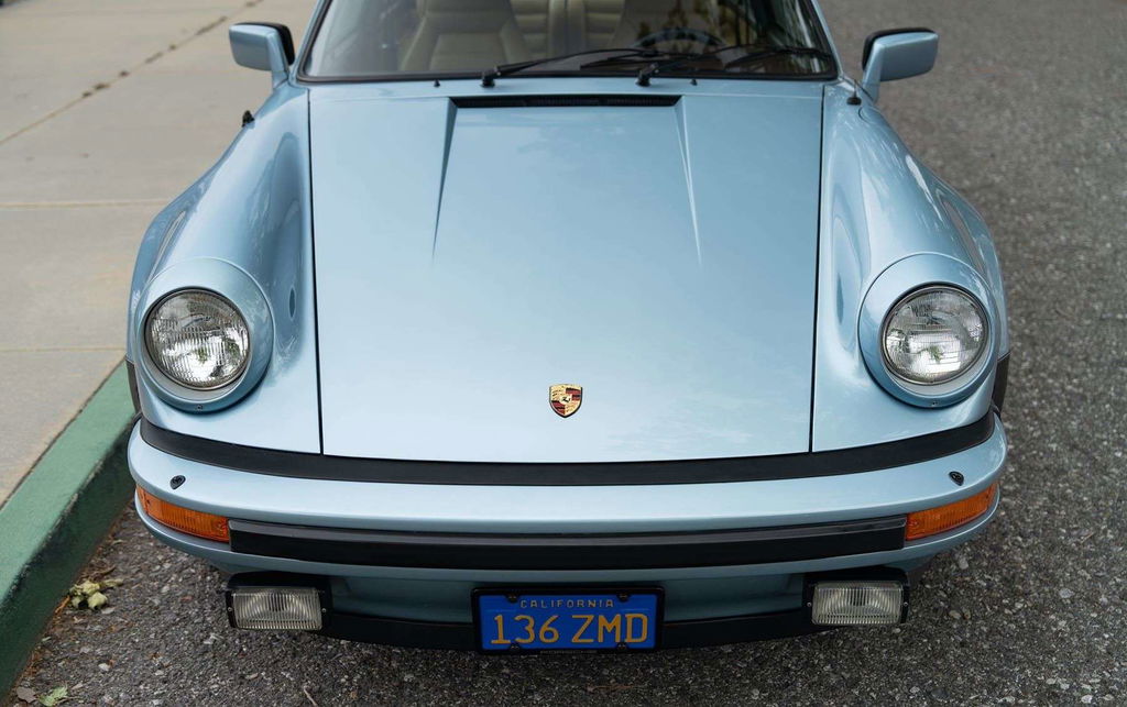 Porsche 911 Turbo 3.3 (US)