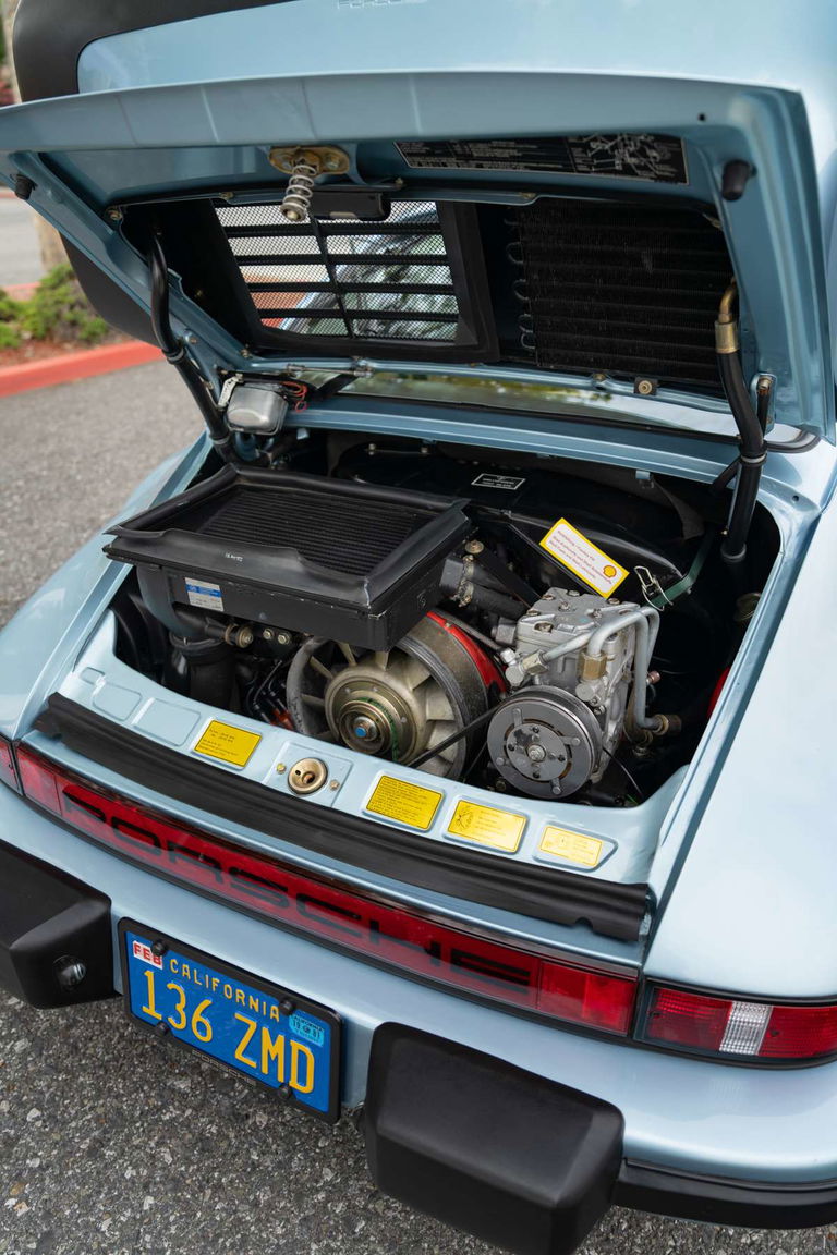 Porsche 911 Turbo 3.3 (US)