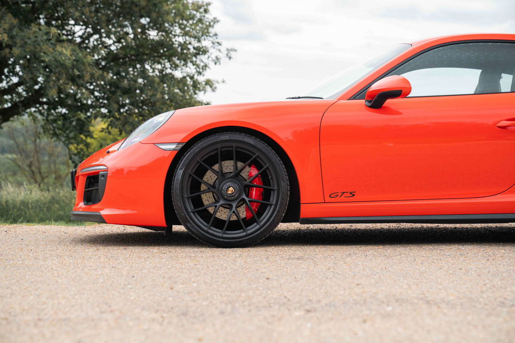 Porsche 991.2 Carrera GTS