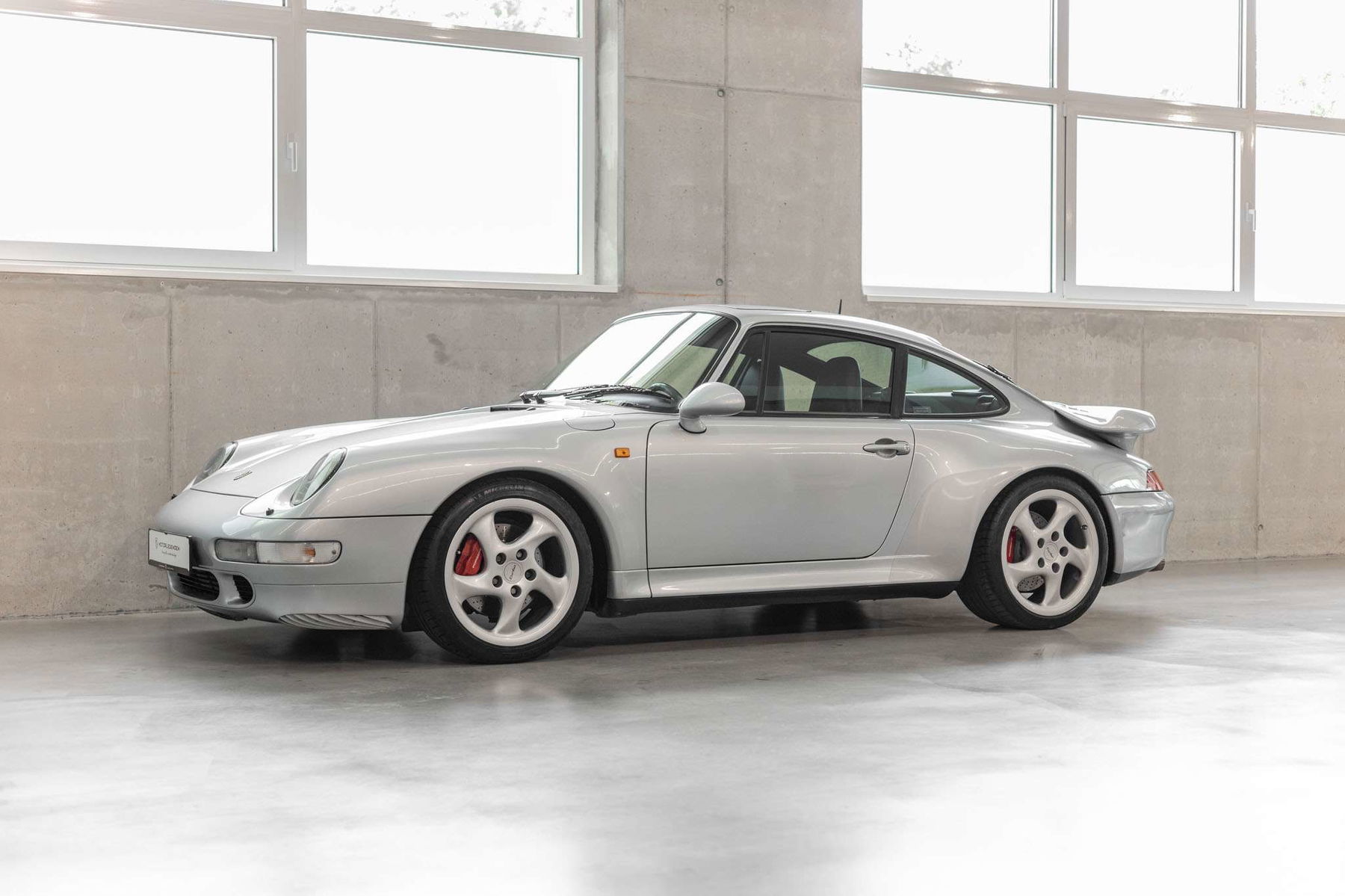 ドゥロワー 1996 Porsche 993 Turbo — Northwest European