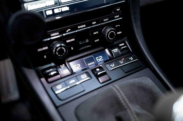 Porsche 981 Cayman GT4