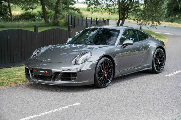 Porsche 991 Carrera GTS